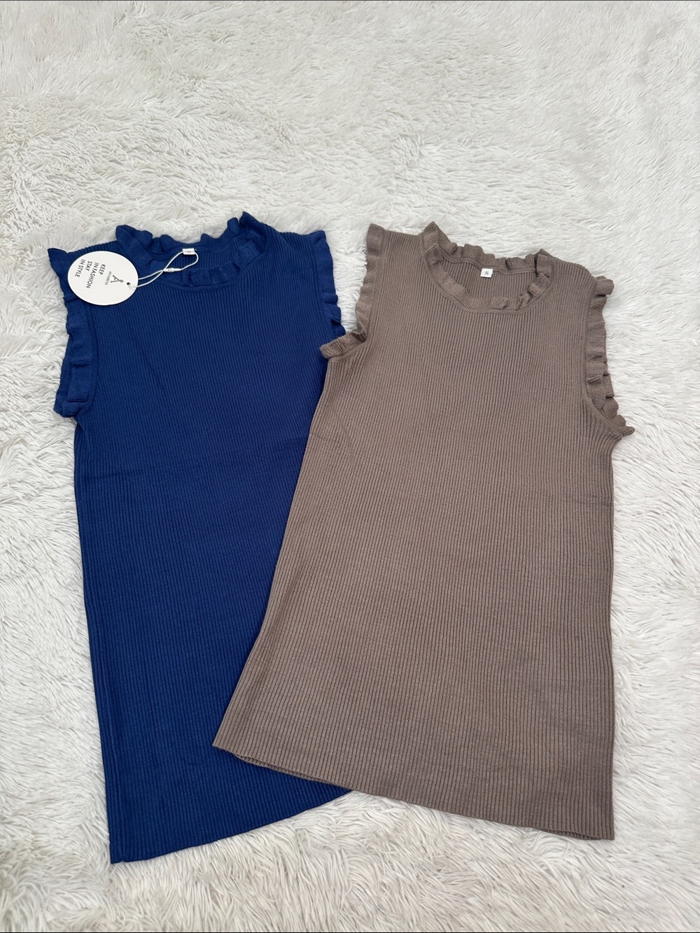 ❤️ NWT/NWOT Anrabess Sleeveless Sweaters